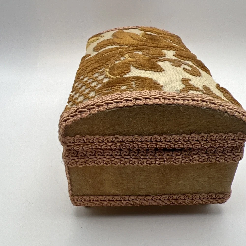 VTG Schmid Bros Tapestry Musical Jewelry Box Love Story Japan WORKS W/ Key 70's